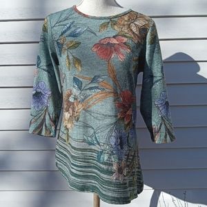Gorgeous Asymmetrical Lightweight Floral Sweater, Medium, Great Condition!